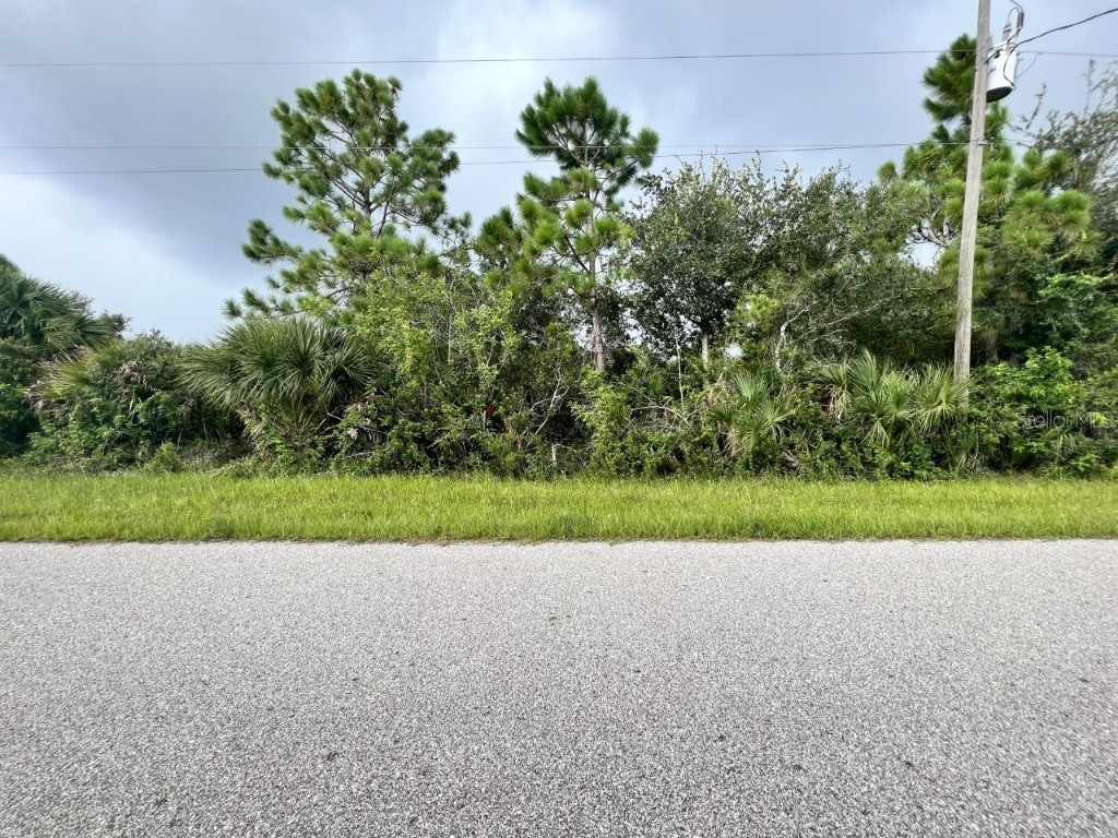 12442 Evelyn Avenue Port Charlotte FL 33981 C7479525 image1