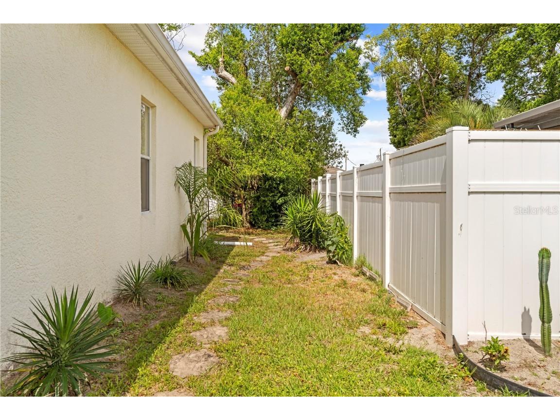 1245 Coble Road E Spring Hill FL 34608 W7875344 image6