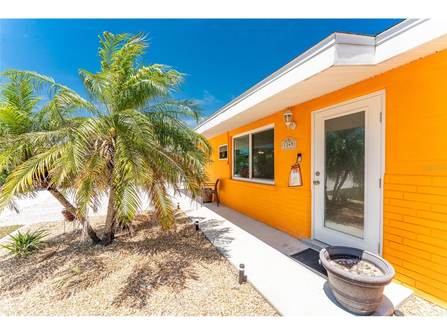 1245 Gulf Boulevard Englewood FL 34223 D6146485 image13