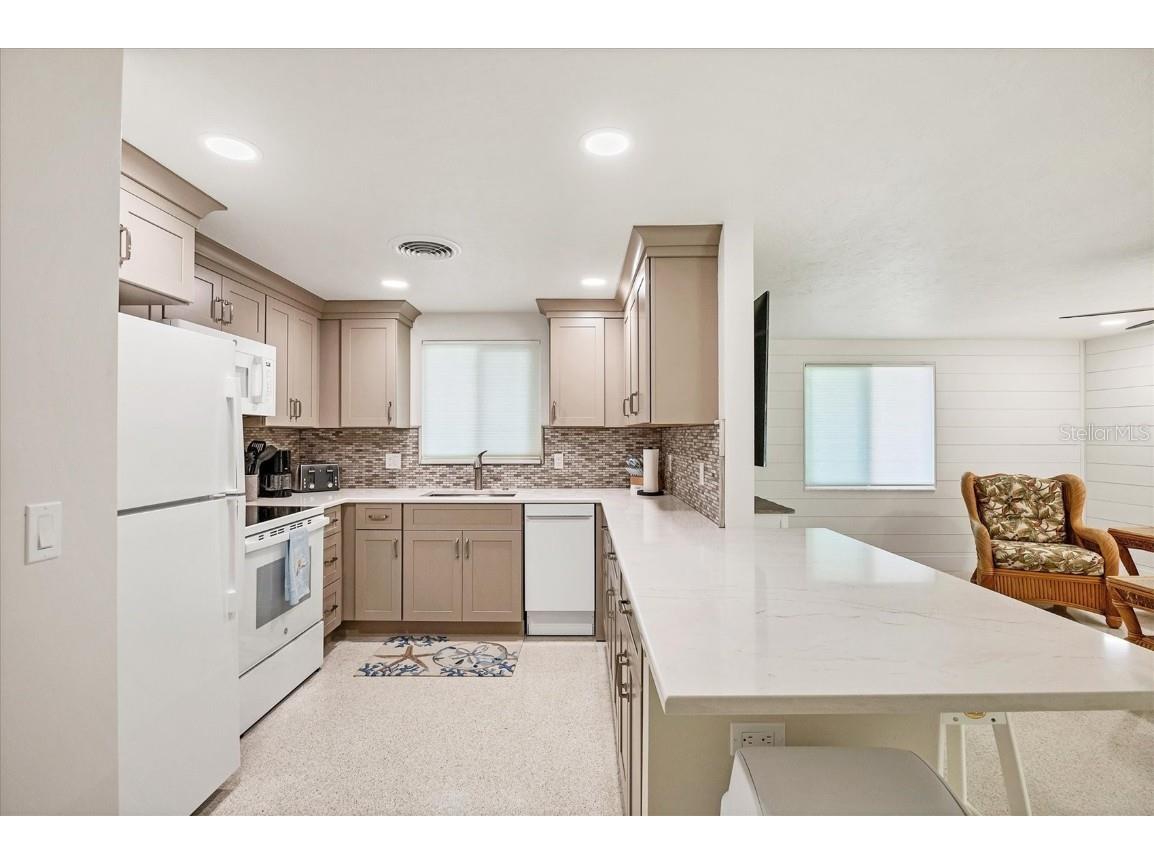 1245 Holiday Drive Englewood FL 34223 D6144837 image10