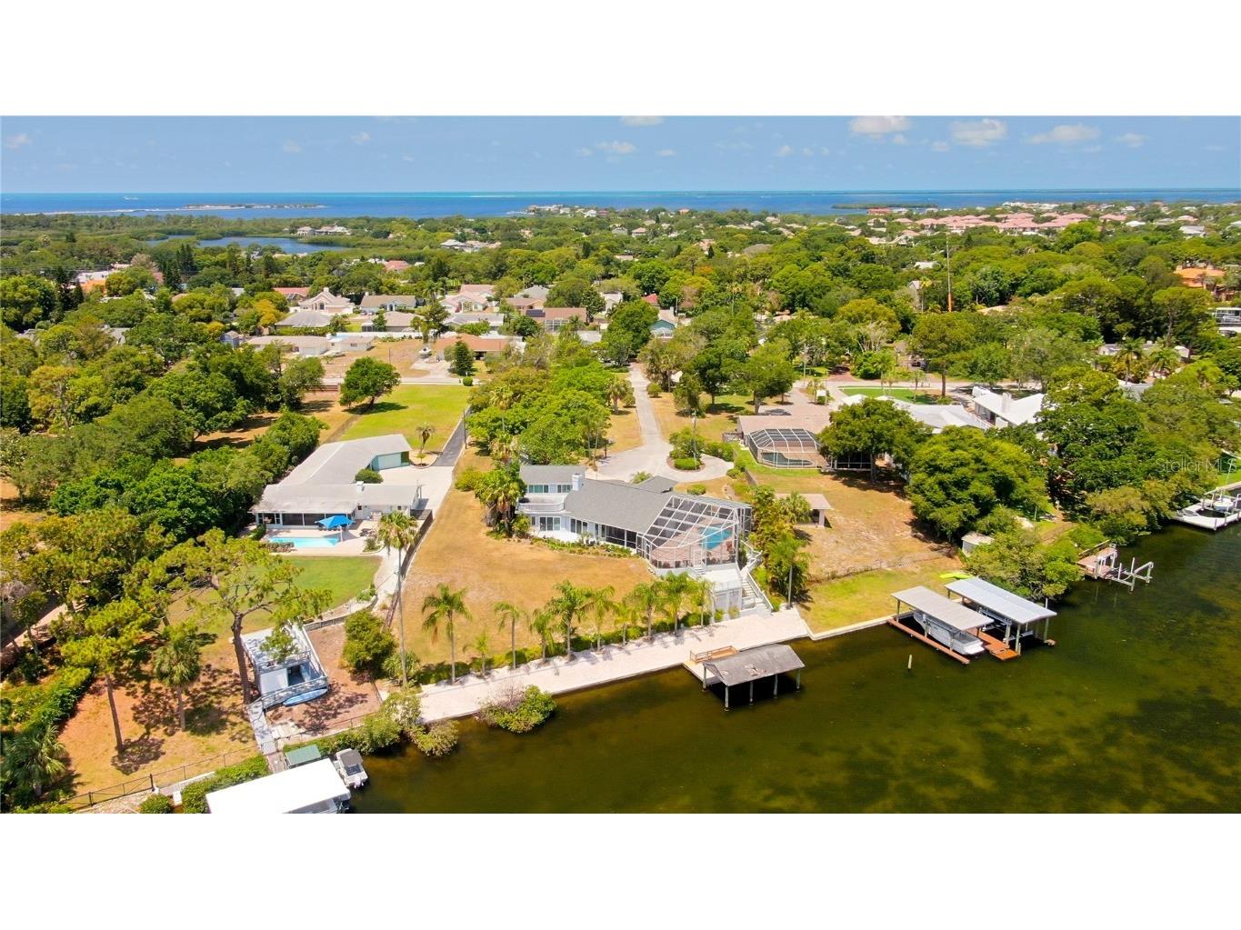 1245 N Florida Avenue, Tarpon Springs, FL, 34689 MLS U8164126