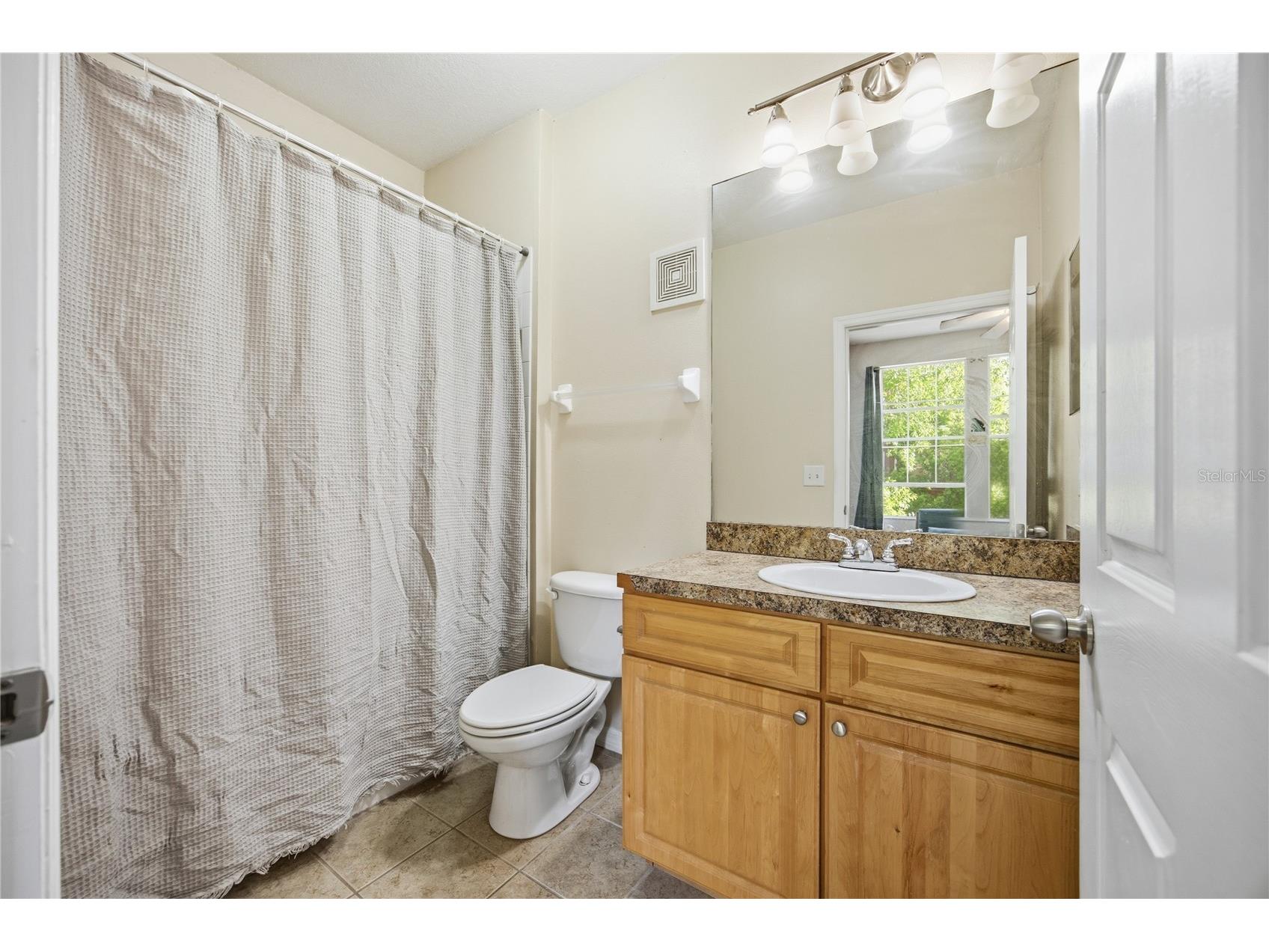 1245 SW 9th Road #202 Gainesville FL 32601 GC538544 image17