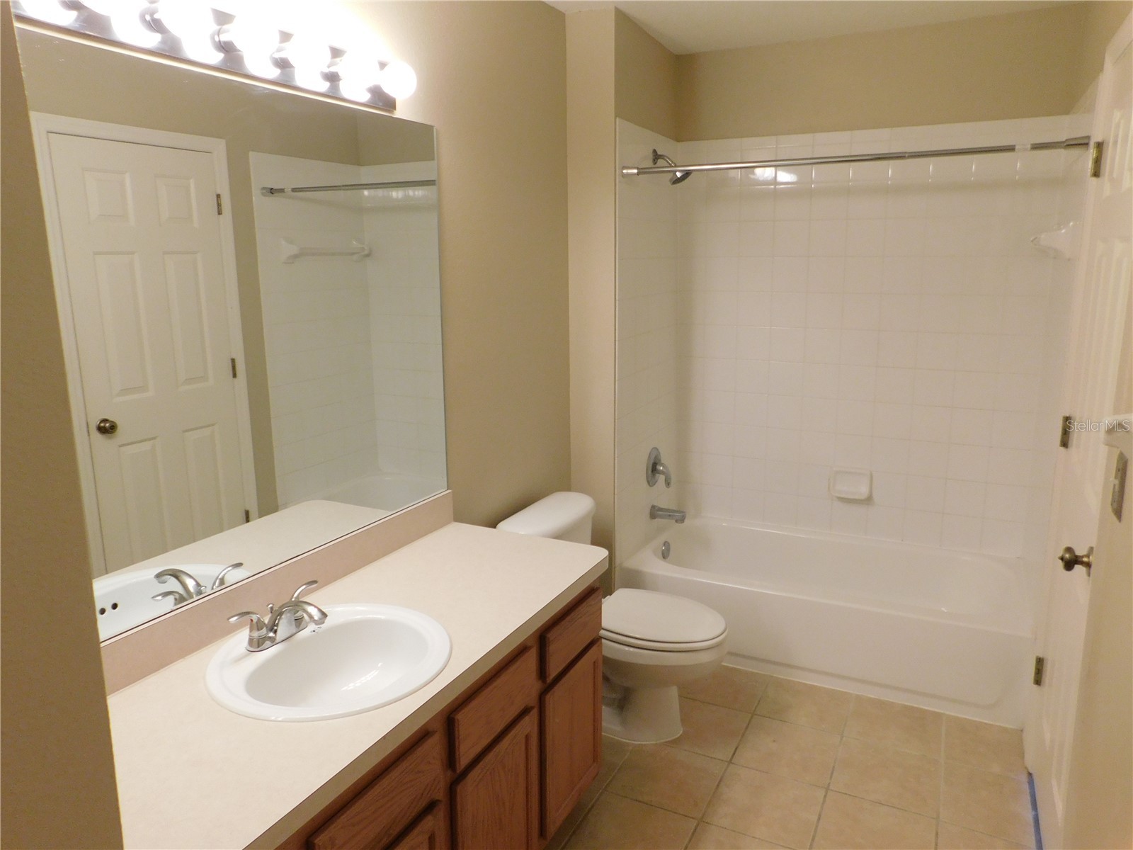 12450 Country White Circle Tampa FL 33635 TB8527529 image12