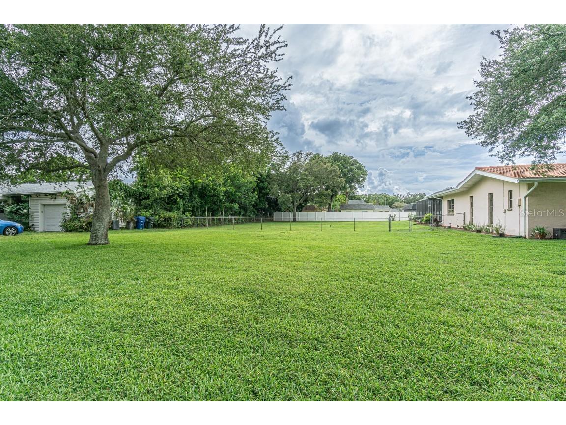 12454 138th Street N Largo FL 33774 W7866062 image1