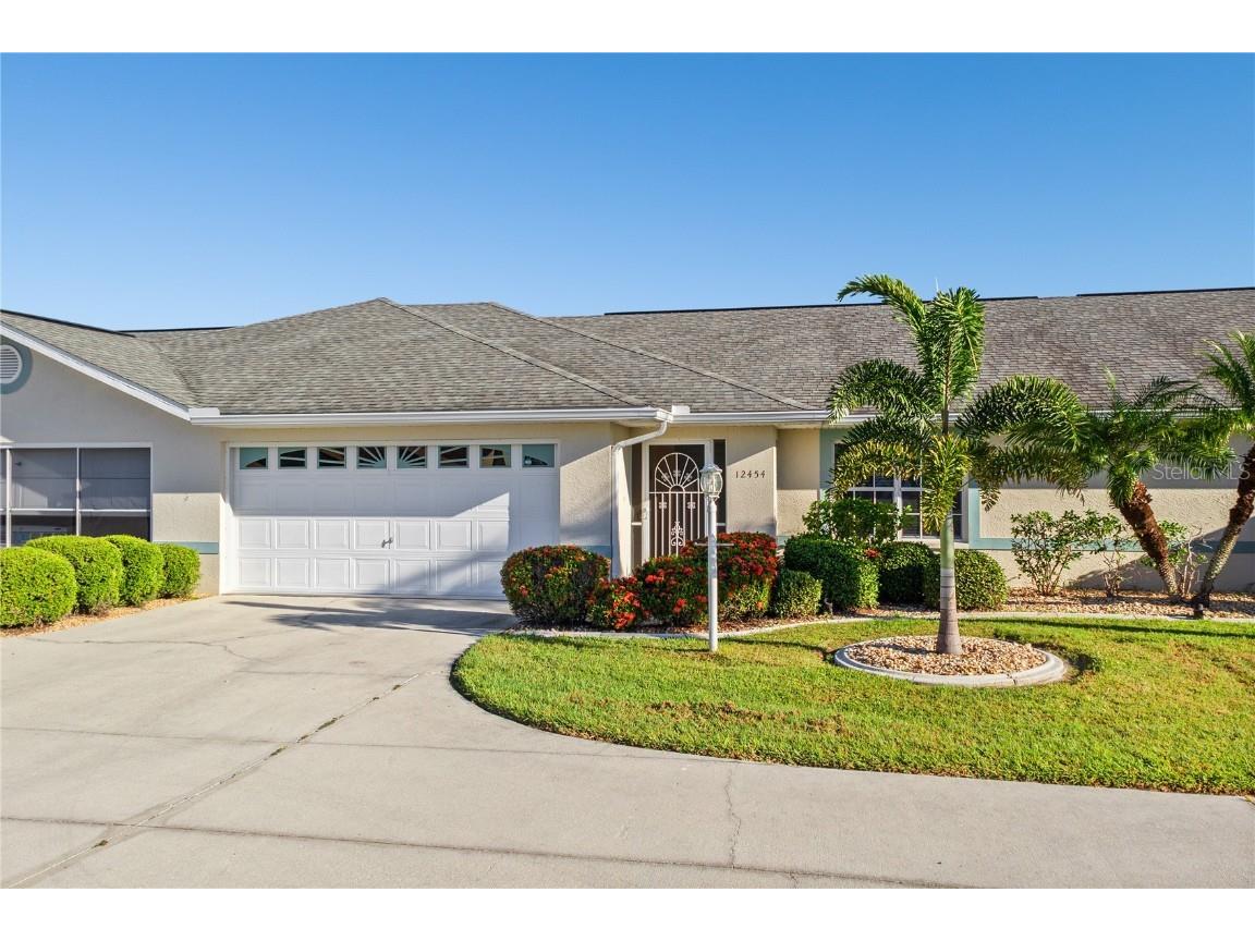 12454 SW Kingsway Circle #202 Lake Suzy FL 34269 A4668416 image1