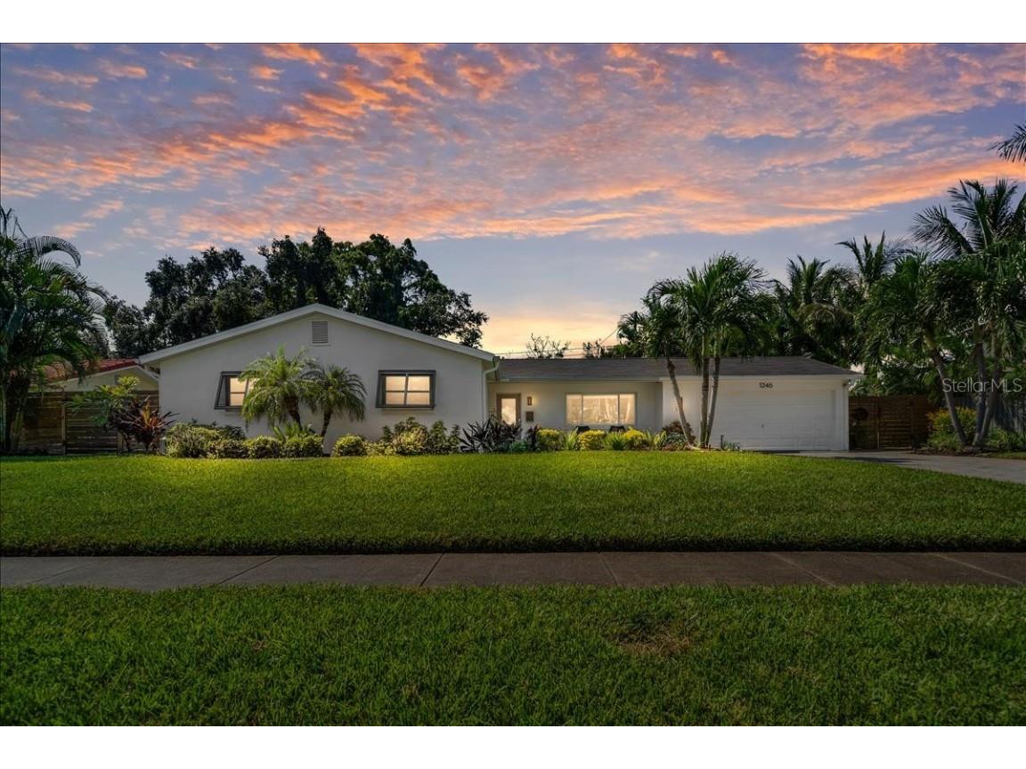 1246 Eden Isle Boulevard NE Saint Petersburg FL 33704 U8138214 image1