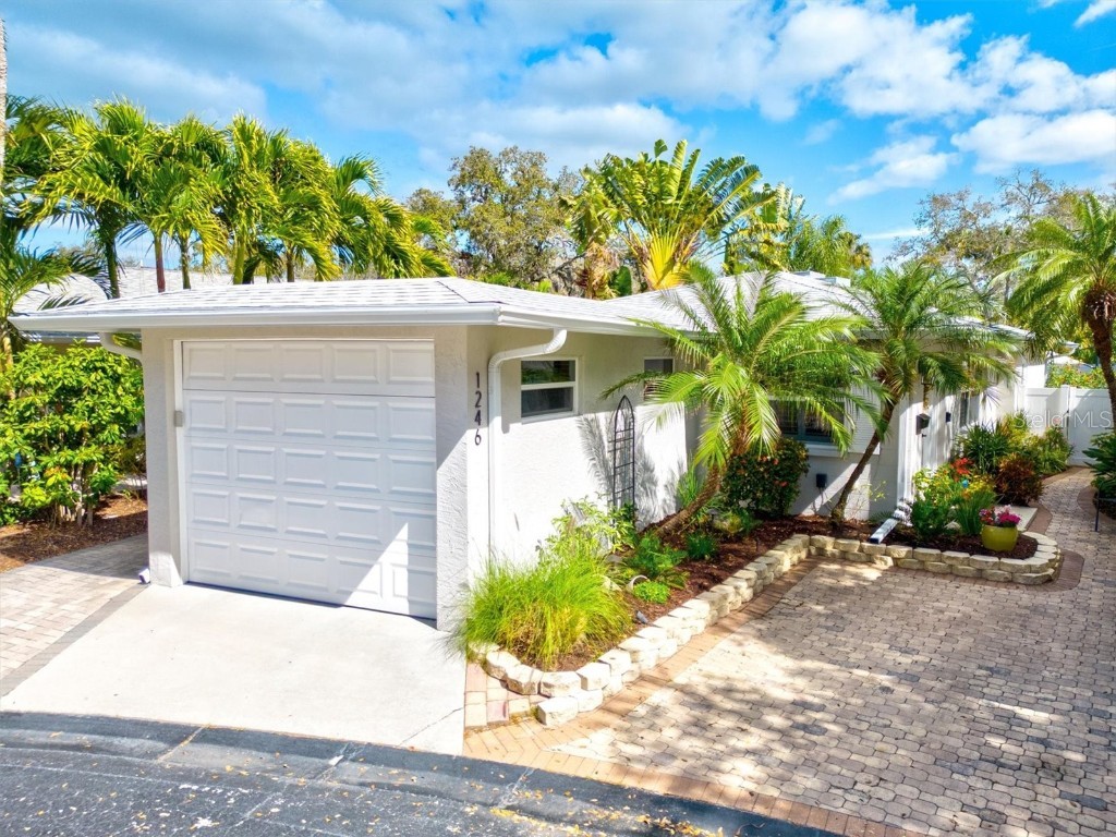 1246 Moonmist Circle #G-4 Sarasota FL 34242 - LITTLE SARASOTA BAY A4561072 image1