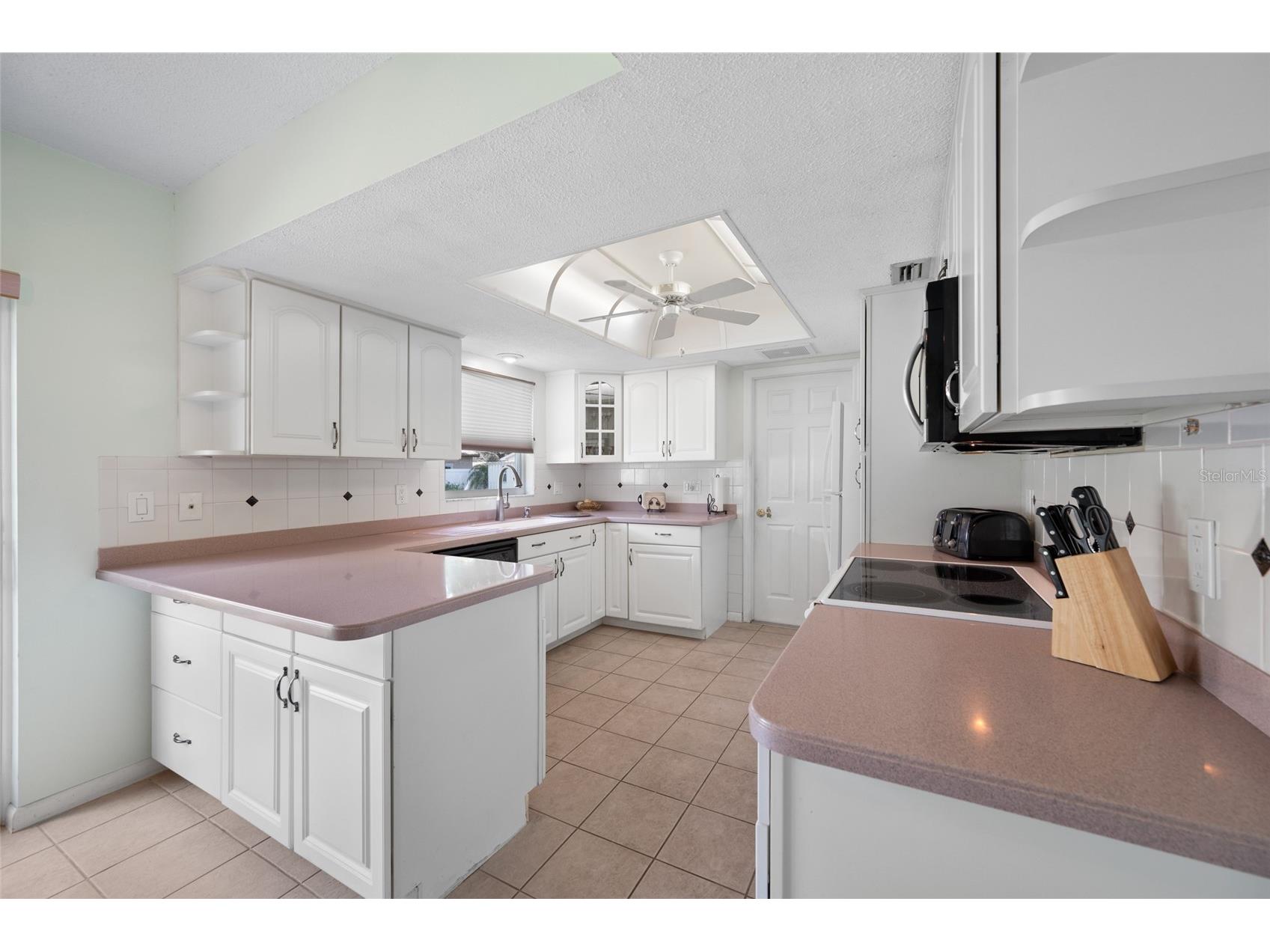 12465 Monarch Circle Seminole FL 33772 TB8494755 image10
