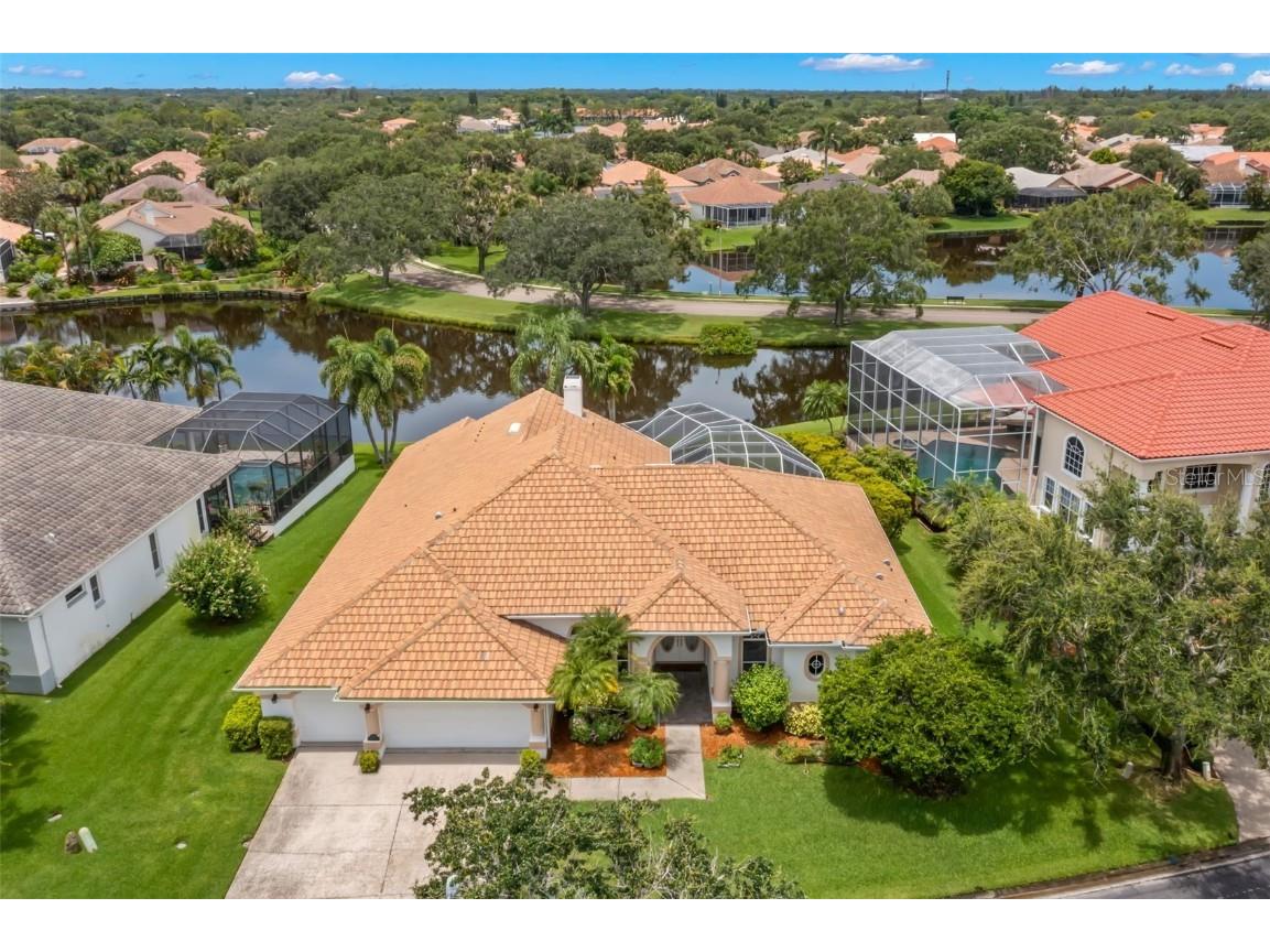 1247 Darlington Oak Circle NE Saint Petersburg FL 33703 U8207607 image1