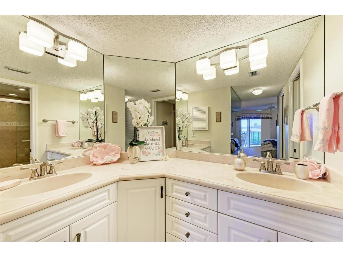 1247 Edgewater Circle #1247 Bradenton FL 34209 A4660931 image17