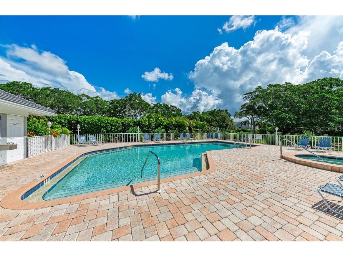 1247 Edgewater Circle #1247 Bradenton FL 34209 A4660931 image32