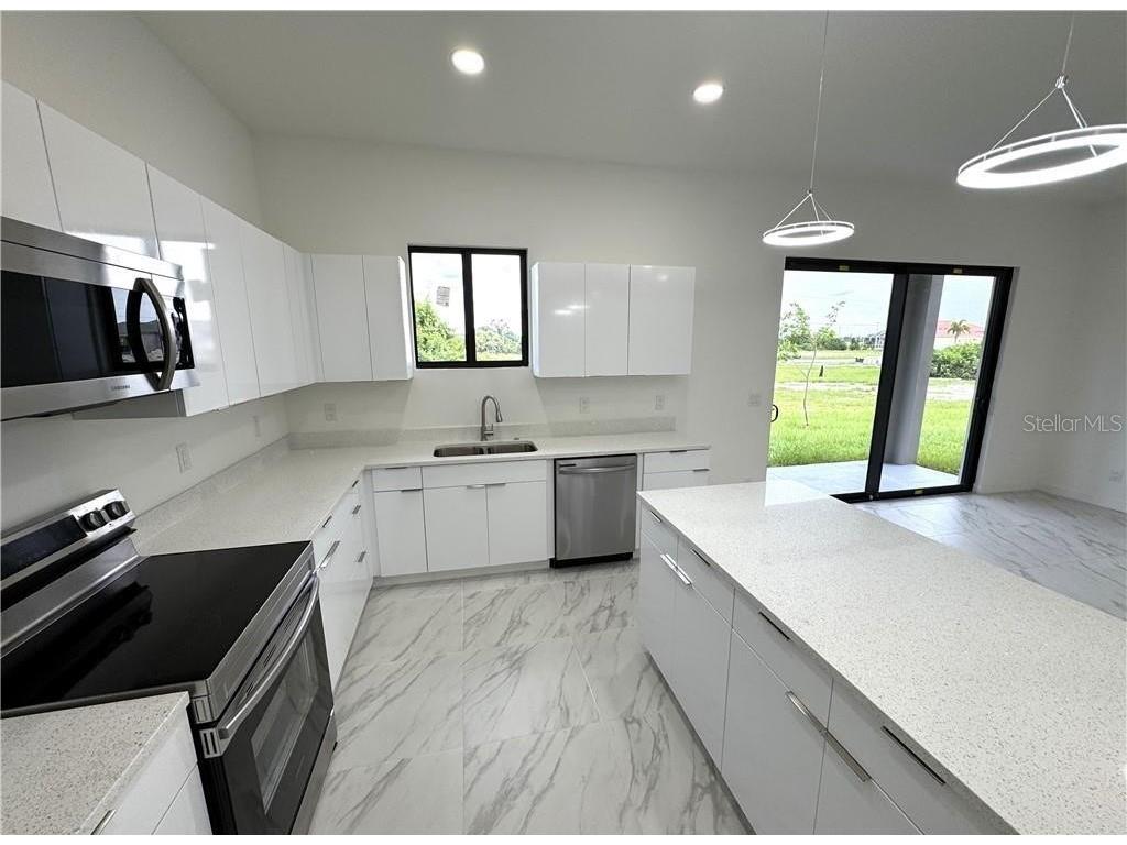 1247 Kismet Parkway W Cape Coral FL 33993 O6408761 image11