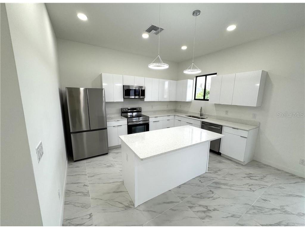 1247 Kismet Parkway W Cape Coral FL 33993 O6408761 image9