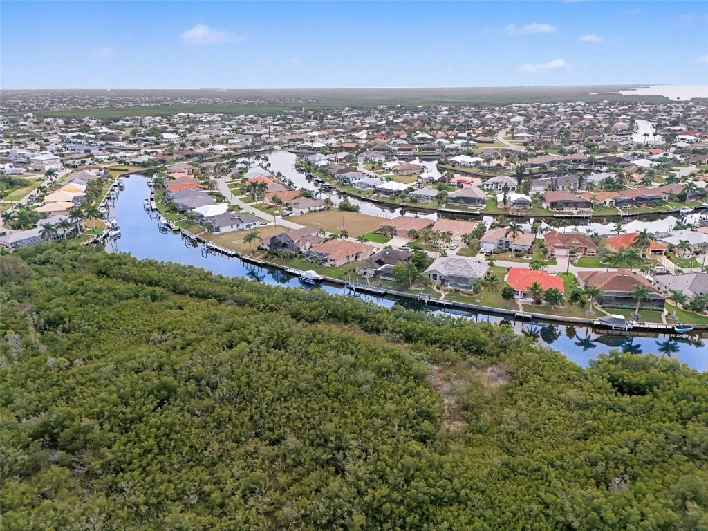 1247 Pine Siskin Drive Punta Gorda FL 33950 - ROYAL TERN CANAL C7518818 image14