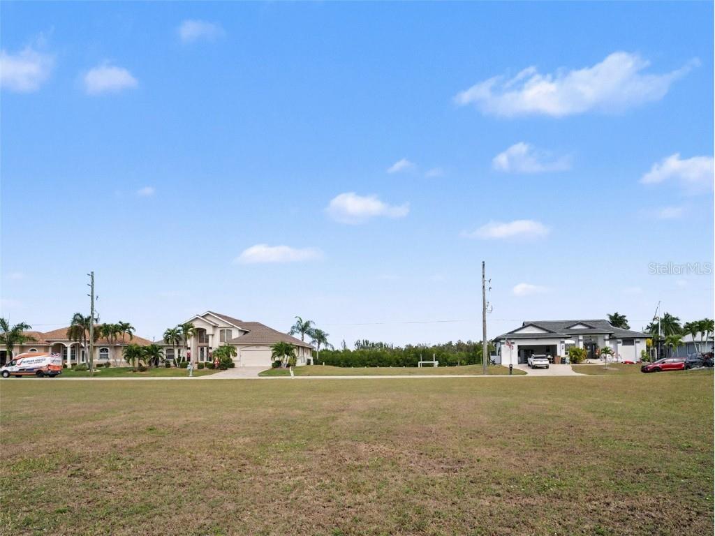 1247 Pine Siskin Drive Punta Gorda FL 33950 - ROYAL TERN CANAL C7518818 image9