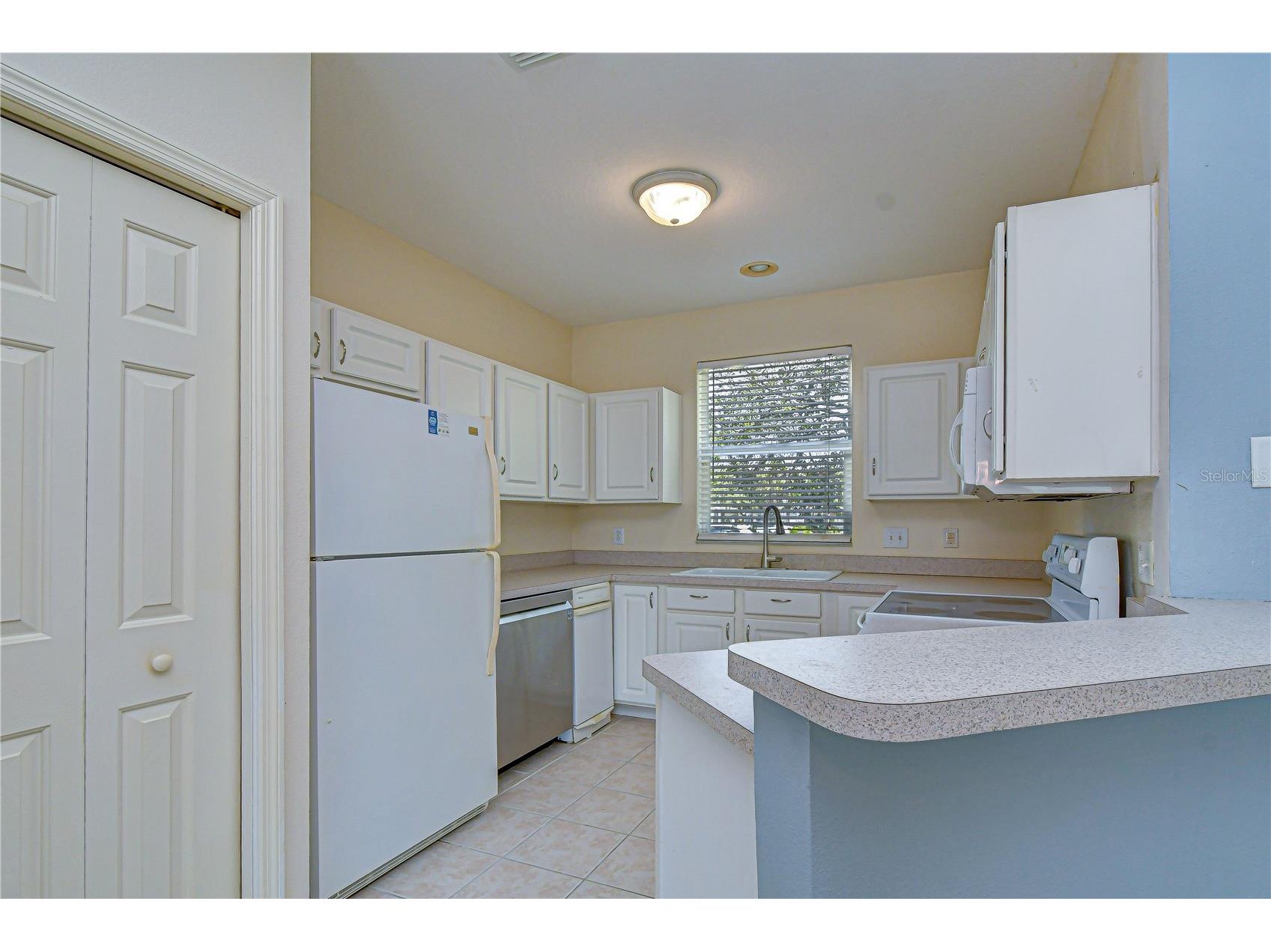 12473 Country White Circle Tampa FL 33635 TB8502958 image11