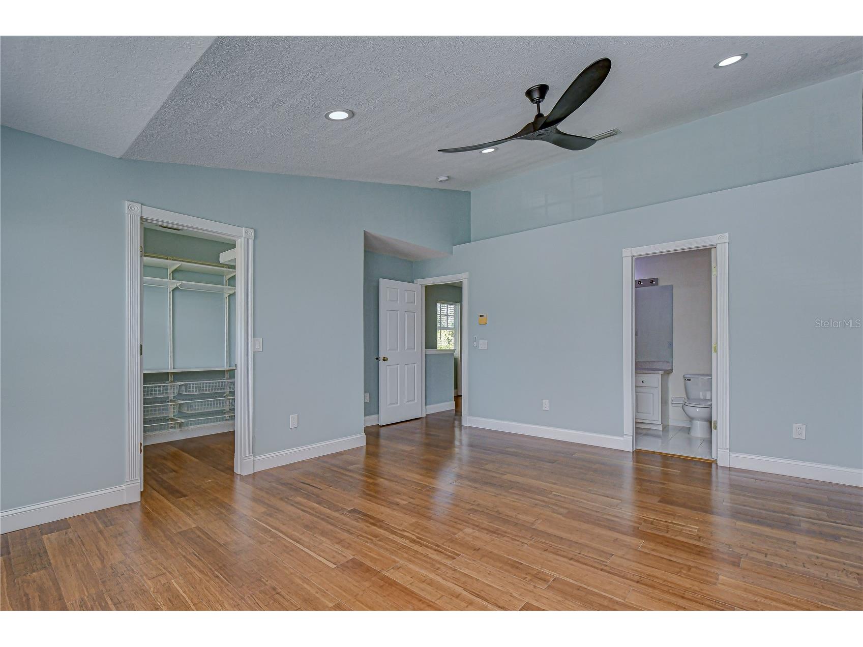 12473 Country White Circle Tampa FL 33635 TB8502958 image24