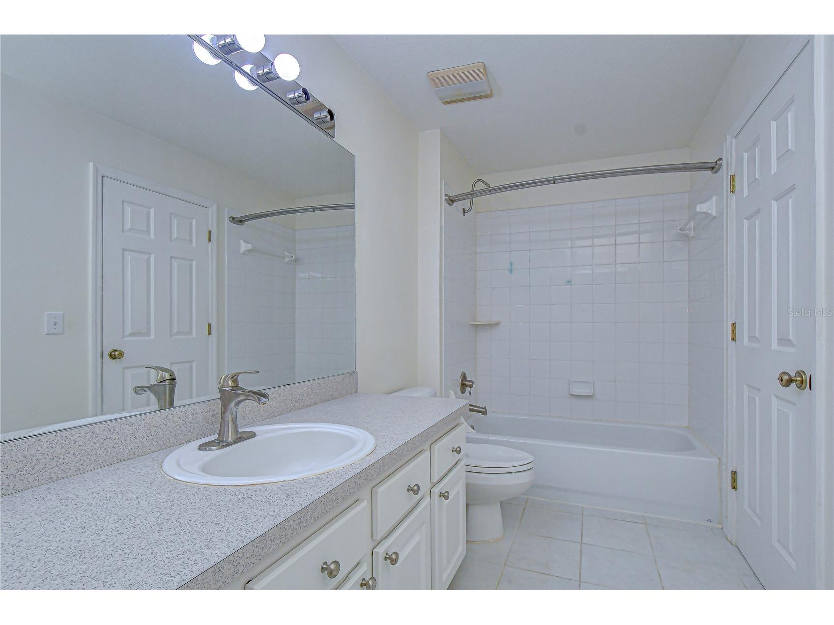 12473 Country White Circle Tampa FL 33635 TB8502958 image26