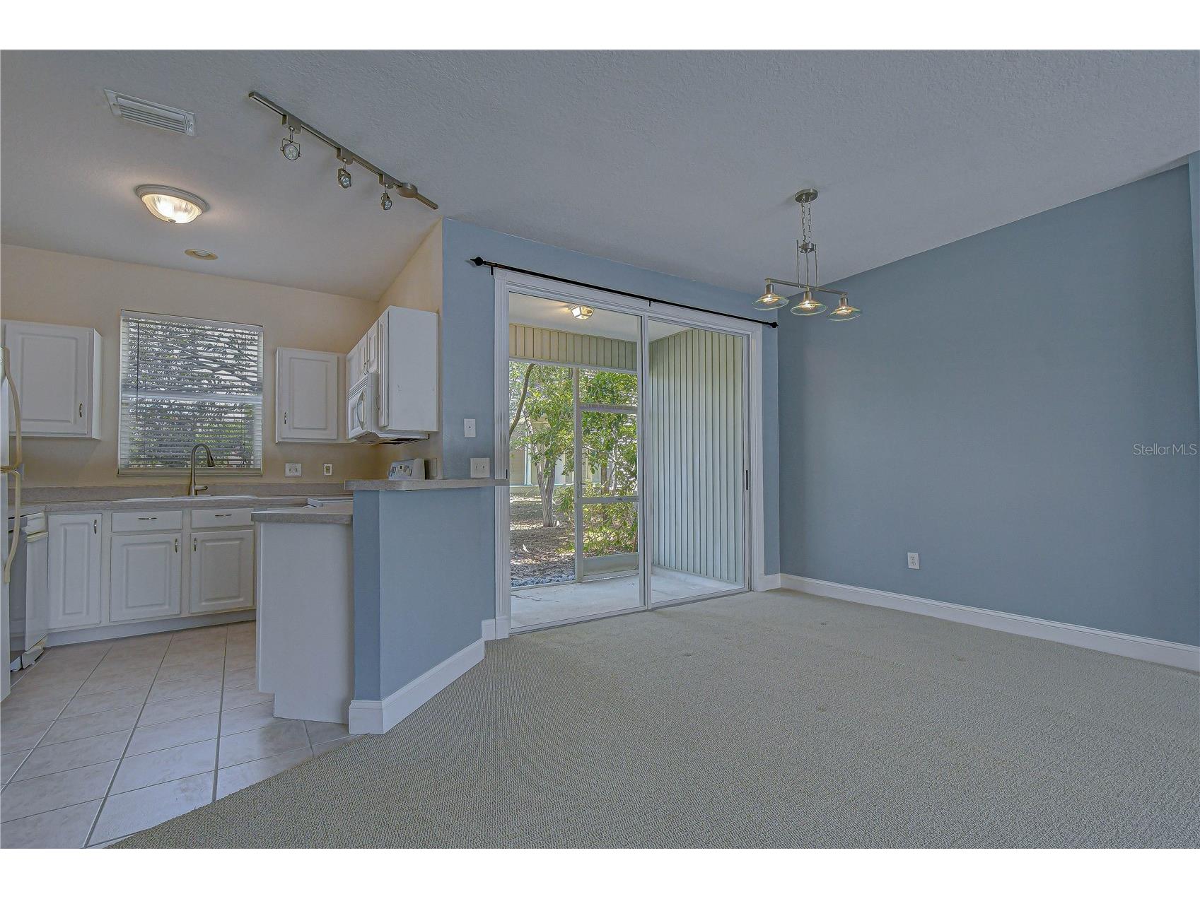 12473 Country White Circle Tampa FL 33635 TB8502958 image5