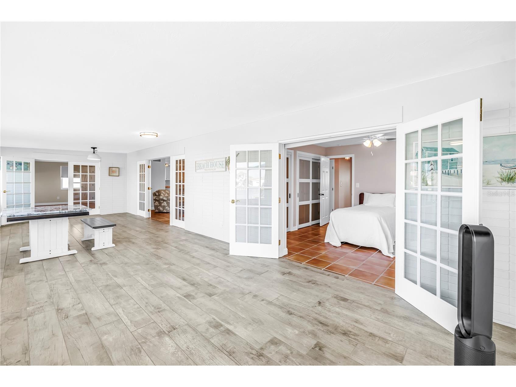 12475 4th Street E Treasure Island FL 33706 TB8498819 image27