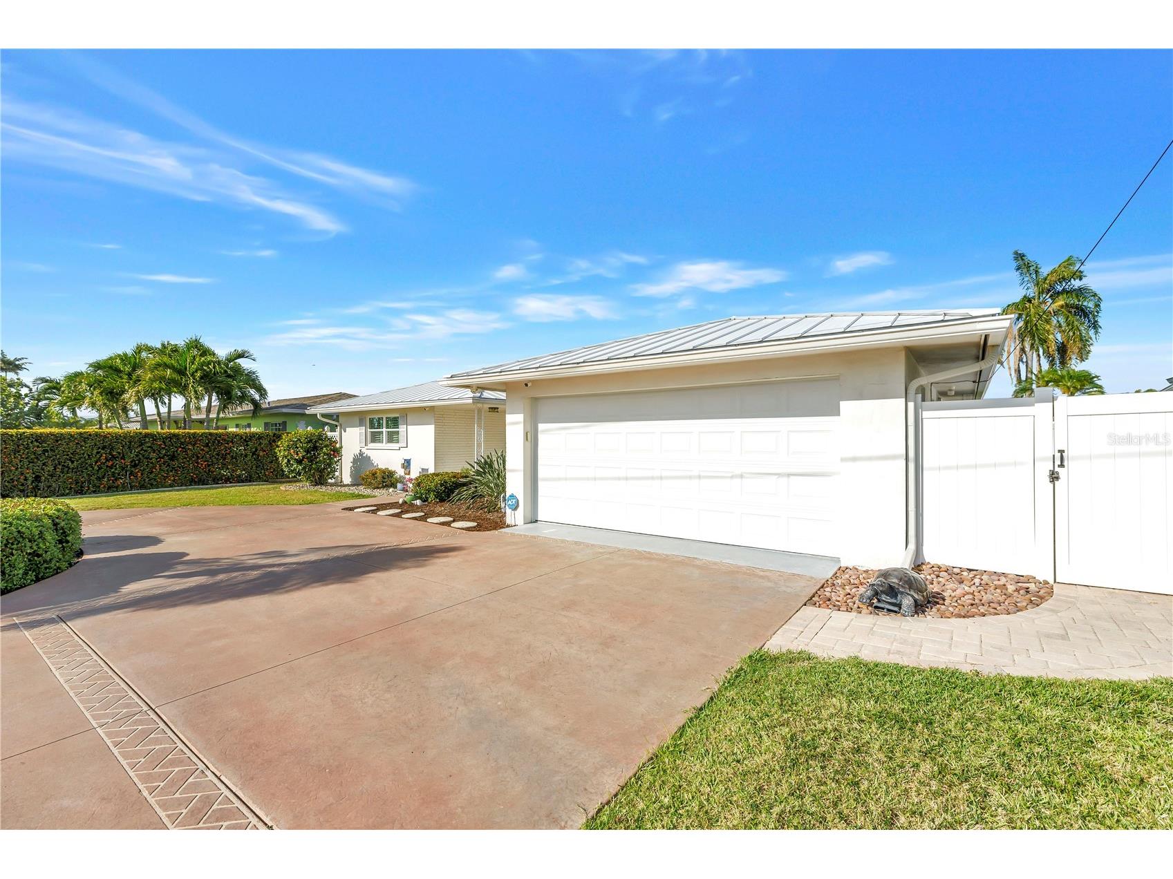 12475 4th Street E Treasure Island FL 33706 TB8498819 image3