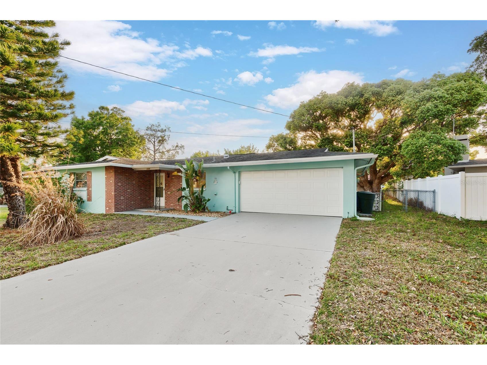 1248 Lazy Lake Road W Dunedin FL 34698 TB8493847 image1