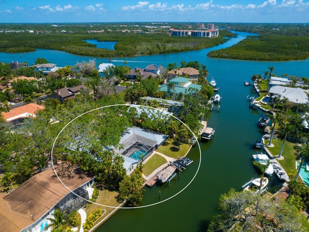 1248 Northport Drive Sarasota FL 34242 A4668459 image2