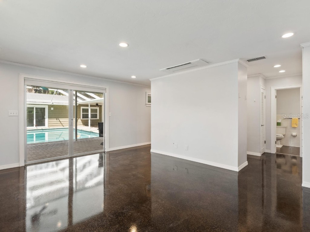 1248 Northport Drive Sarasota FL 34242 A4668459 image25