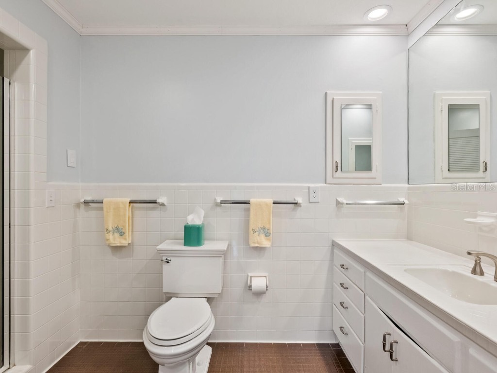 1248 Northport Drive Sarasota FL 34242 A4668459 image26