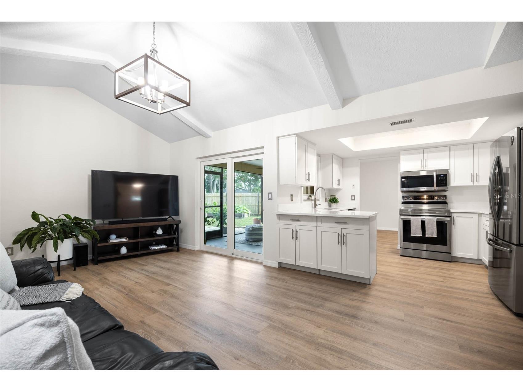 12481 Regency Avenue Seminole FL 33772 A4693228 image24