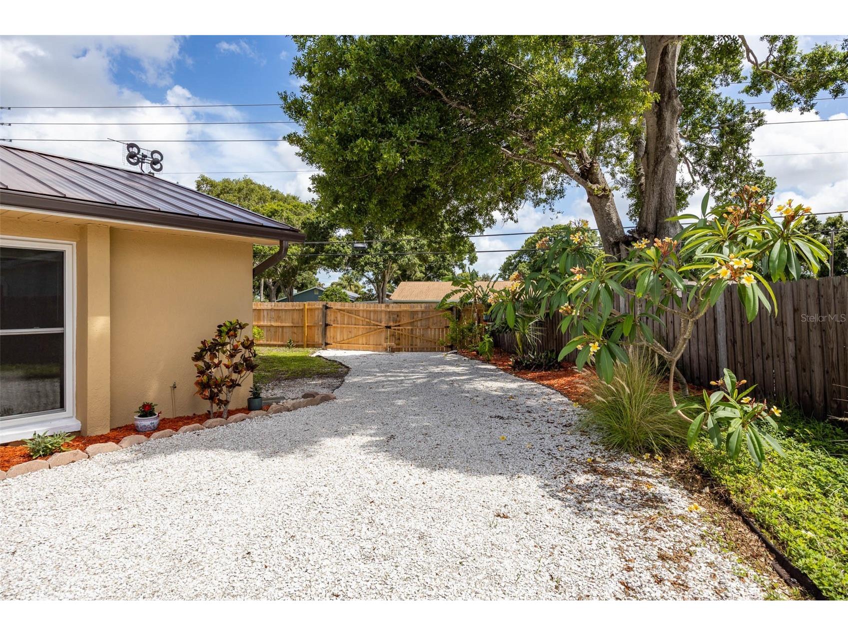 12481 Regency Avenue Seminole FL 33772 A4693228 image3