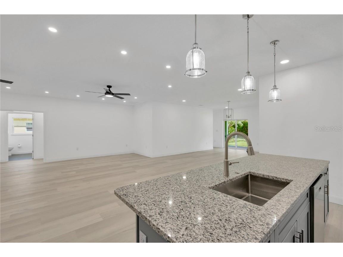 12484 Green Oak Lane Dade City FL 33525 TB8434695 image21