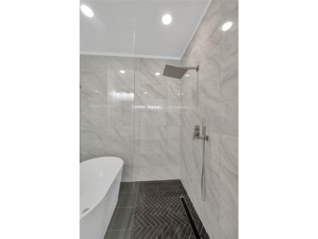 12484 Green Oak Lane Dade City FL 33525 TB8434695 image32