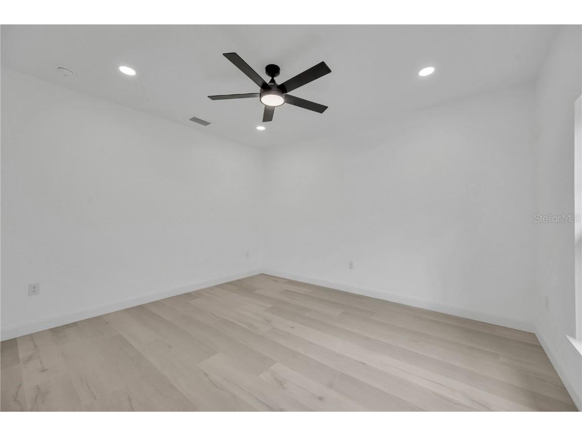 12484 Green Oak Lane Dade City FL 33525 TB8434695 image35