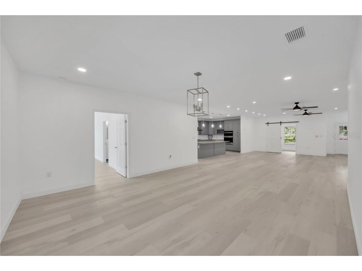 12484 Green Oak Lane Dade City FL 33525 TB8434695 image8