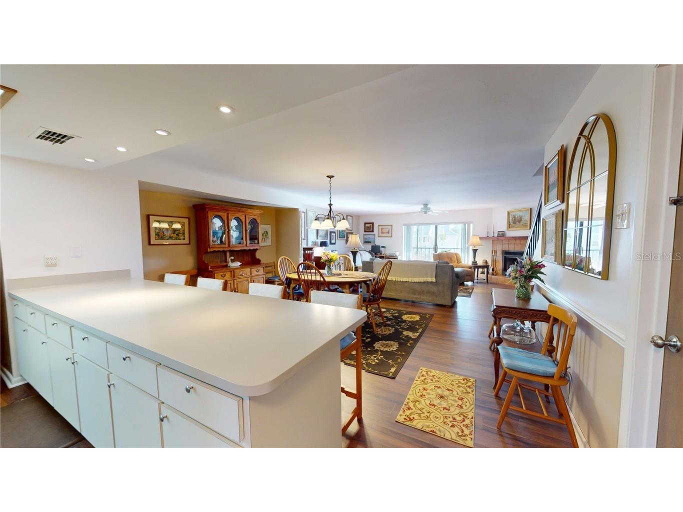 12485 2nd Street E #C103 Treasure Island FL 33706 TB8376497 image7