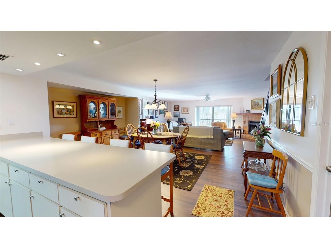 12485 2nd Street E #C103 Treasure Island FL 33706 TB8376497 image8