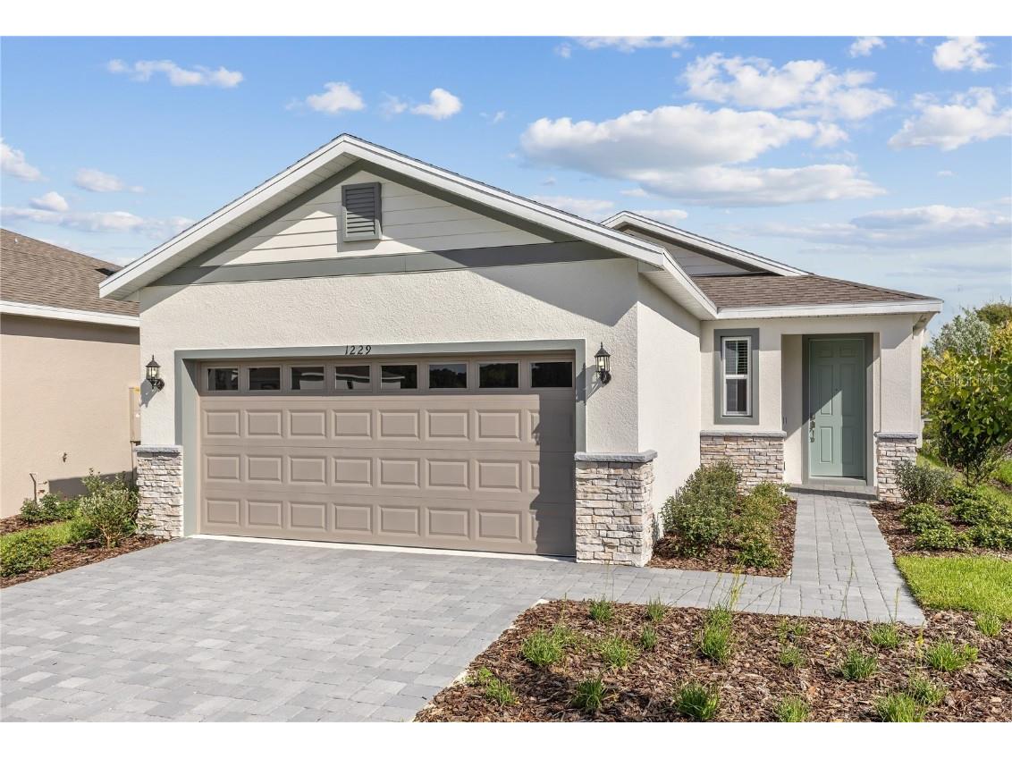 1249 Atlantic Avenue Fruitland Park FL 34731 O6248261 image1