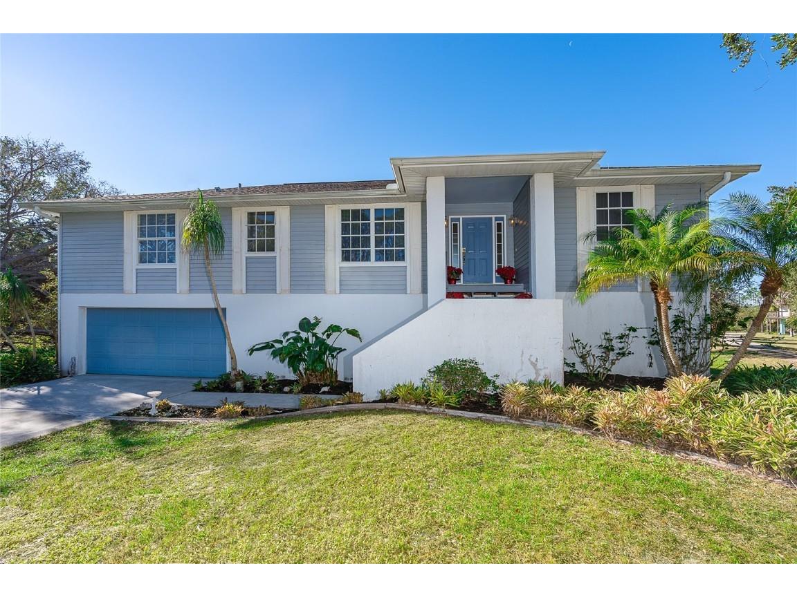 1249 Bayshore Drive Englewood FL 34223 - LEMON BAY D6128567 image1