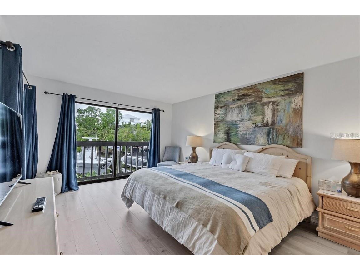 1249 Dockside Place #110 Sarasota FL 34242 A4665382 image8