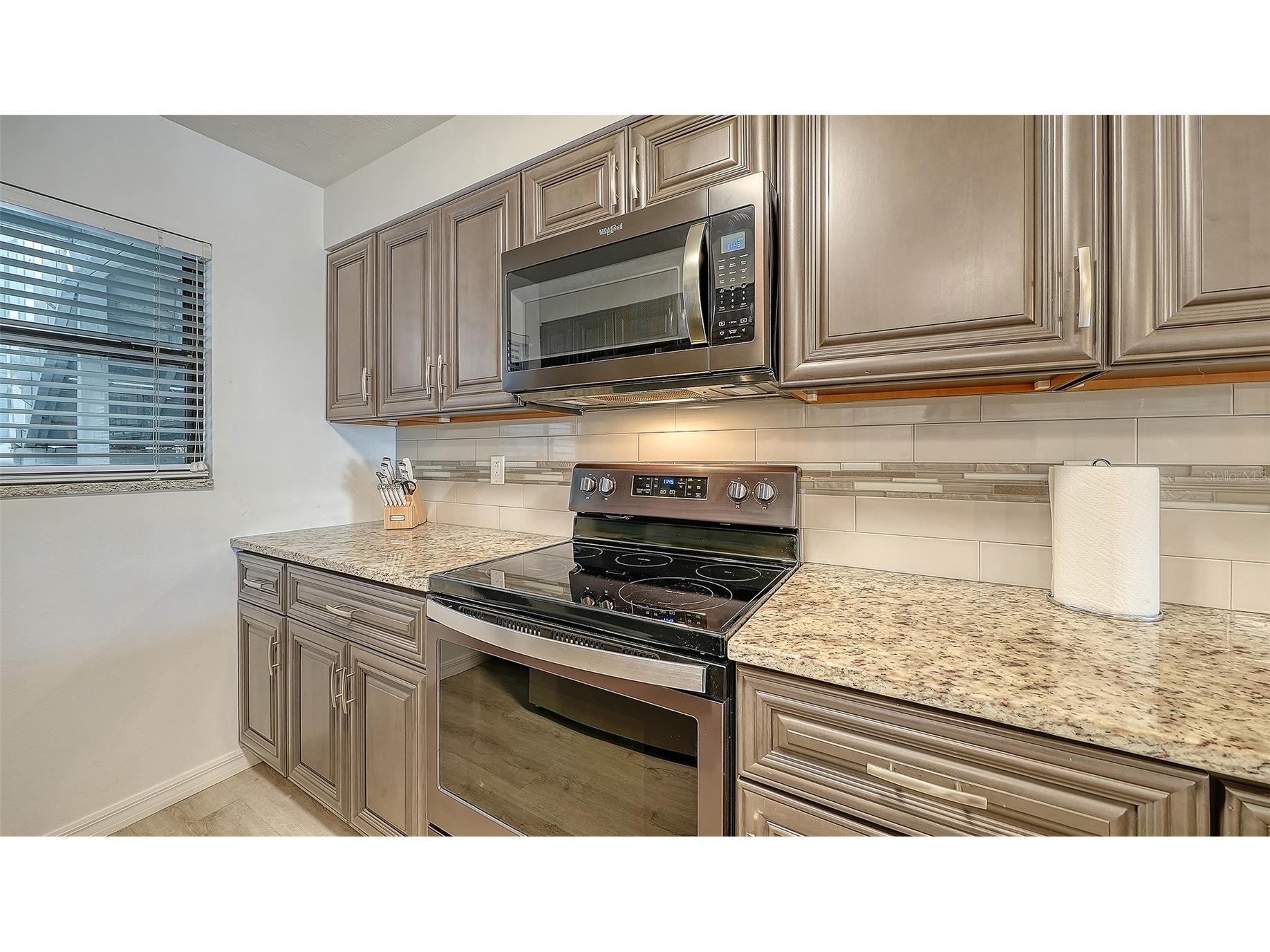 1249 Dockside Place #110 Sarasota FL 34242 A4687526 image18