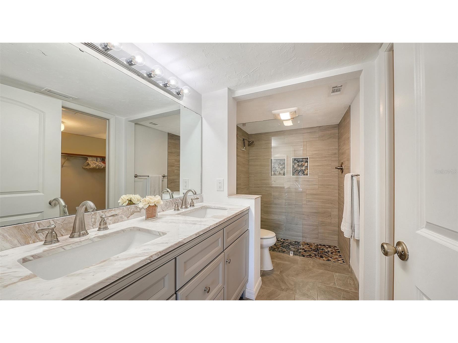 1249 Dockside Place #110 Sarasota FL 34242 A4687526 image24