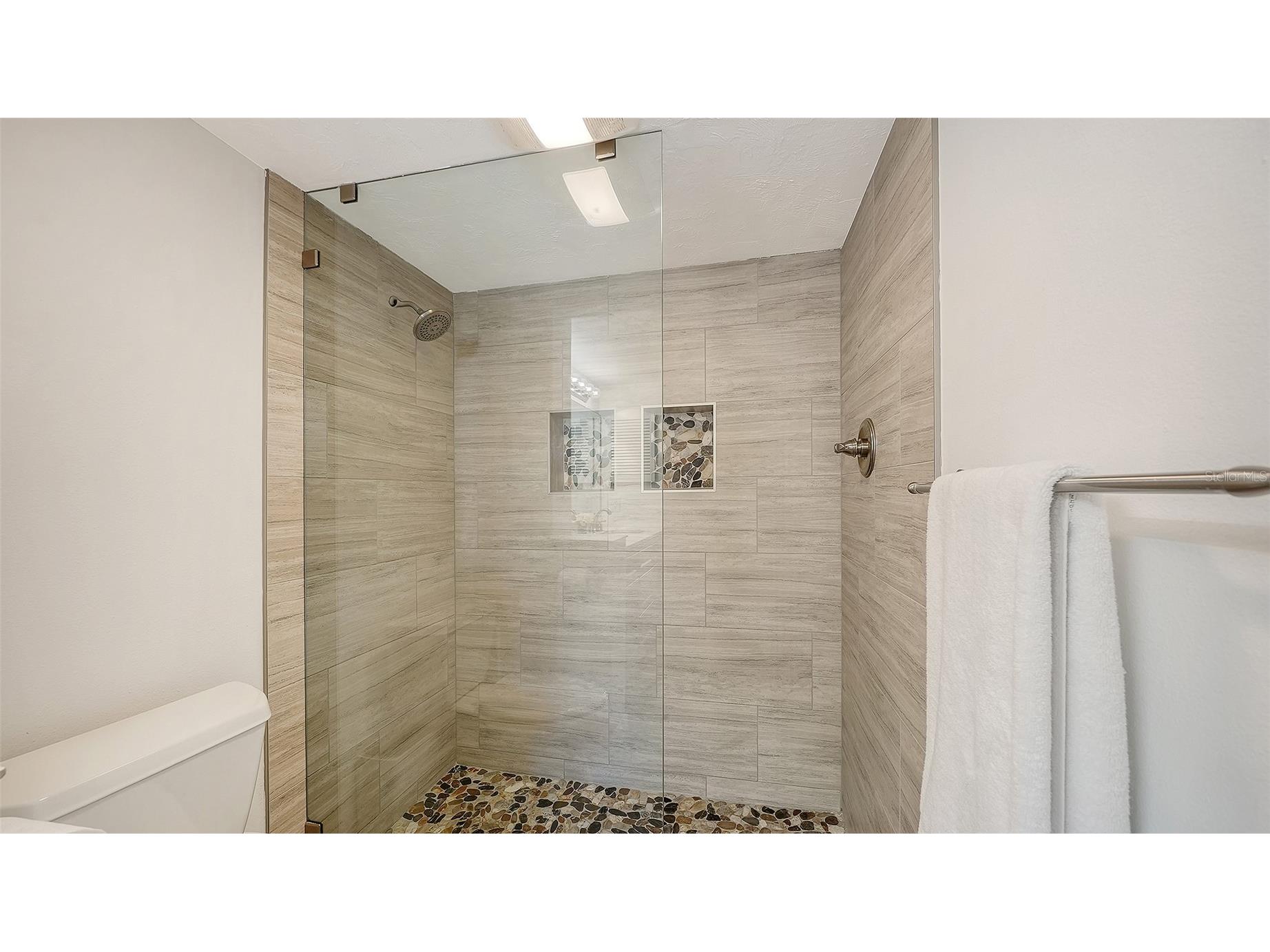 1249 Dockside Place #110 Sarasota FL 34242 A4687526 image25