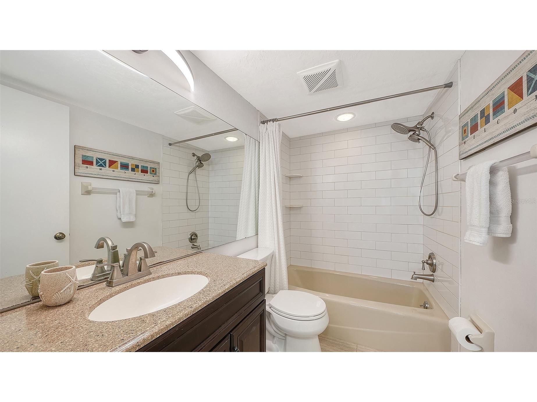 1249 Dockside Place #110 Sarasota FL 34242 A4687526 image28