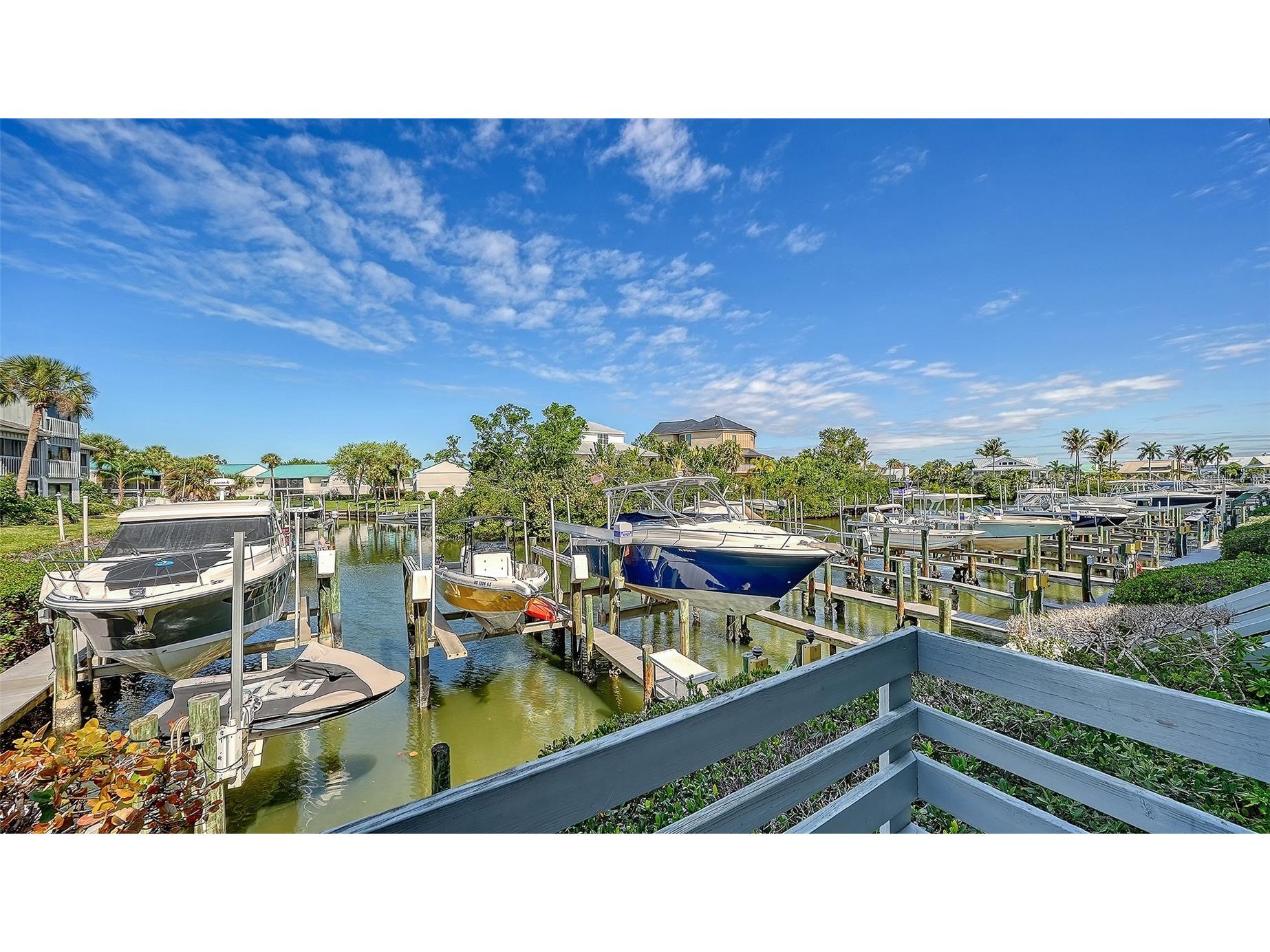 1249 Dockside Place #110 Sarasota FL 34242 A4687526 image32