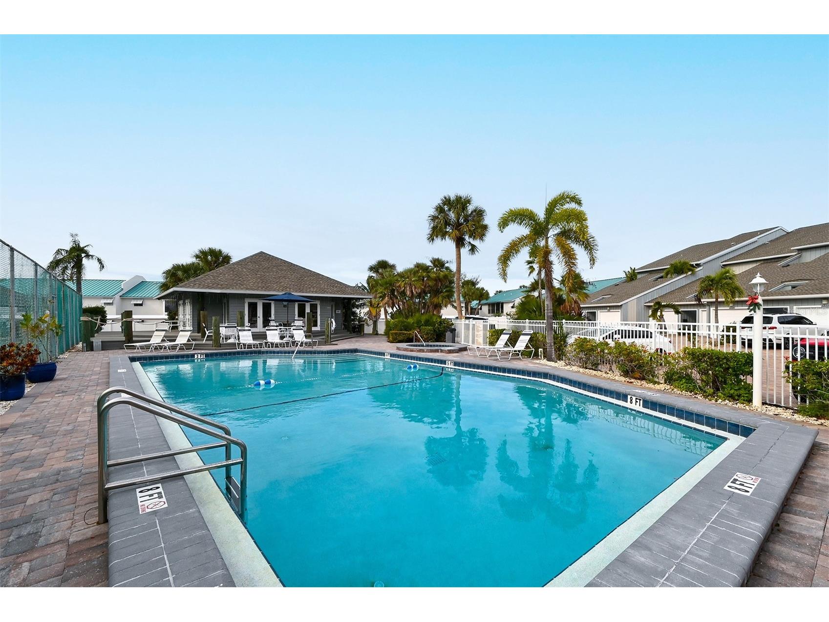 1249 Dockside Place #110 Sarasota FL 34242 A4687526 image35