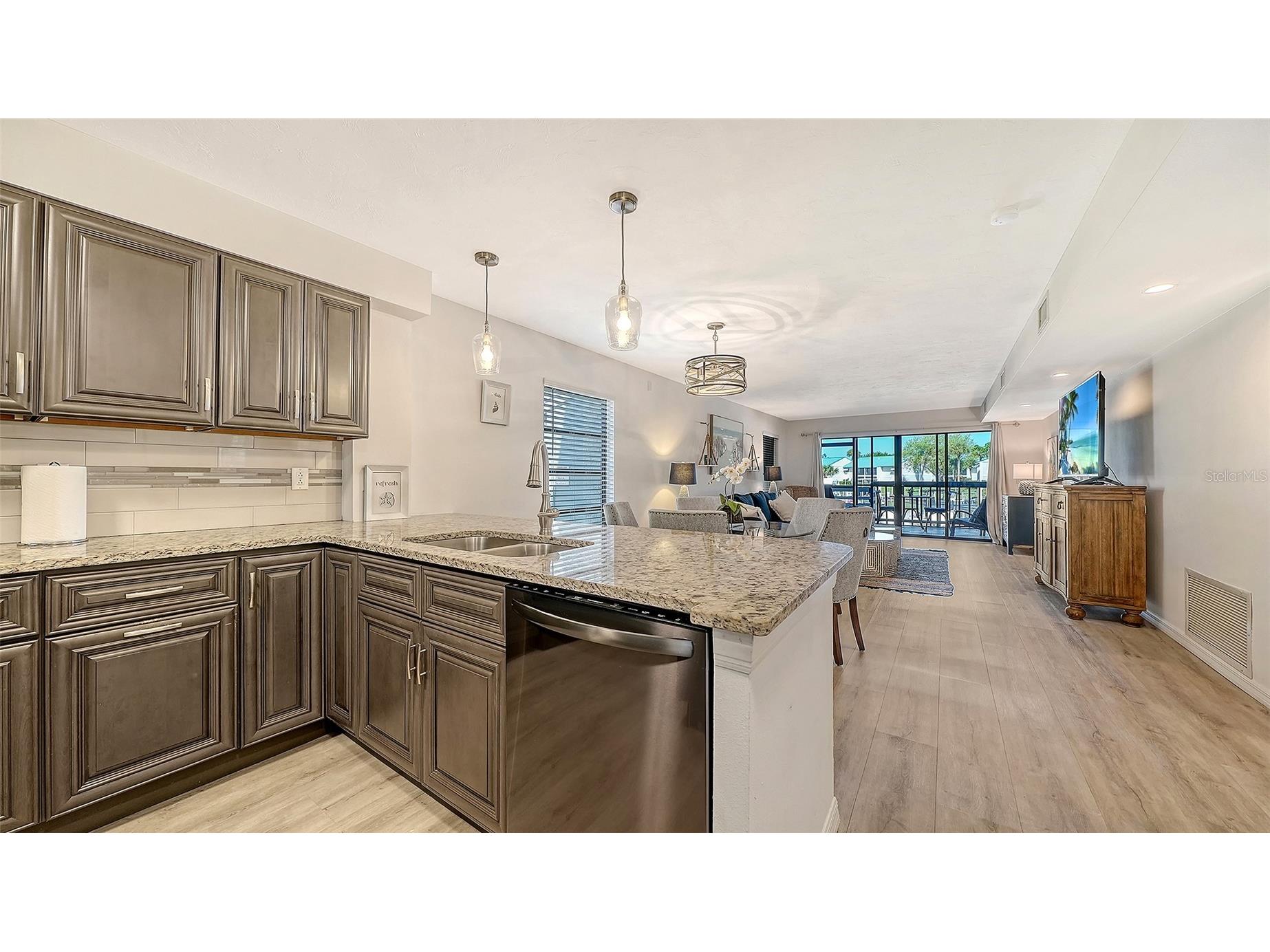 1249 Dockside Place #110 Sarasota FL 34242 A4687526 image5