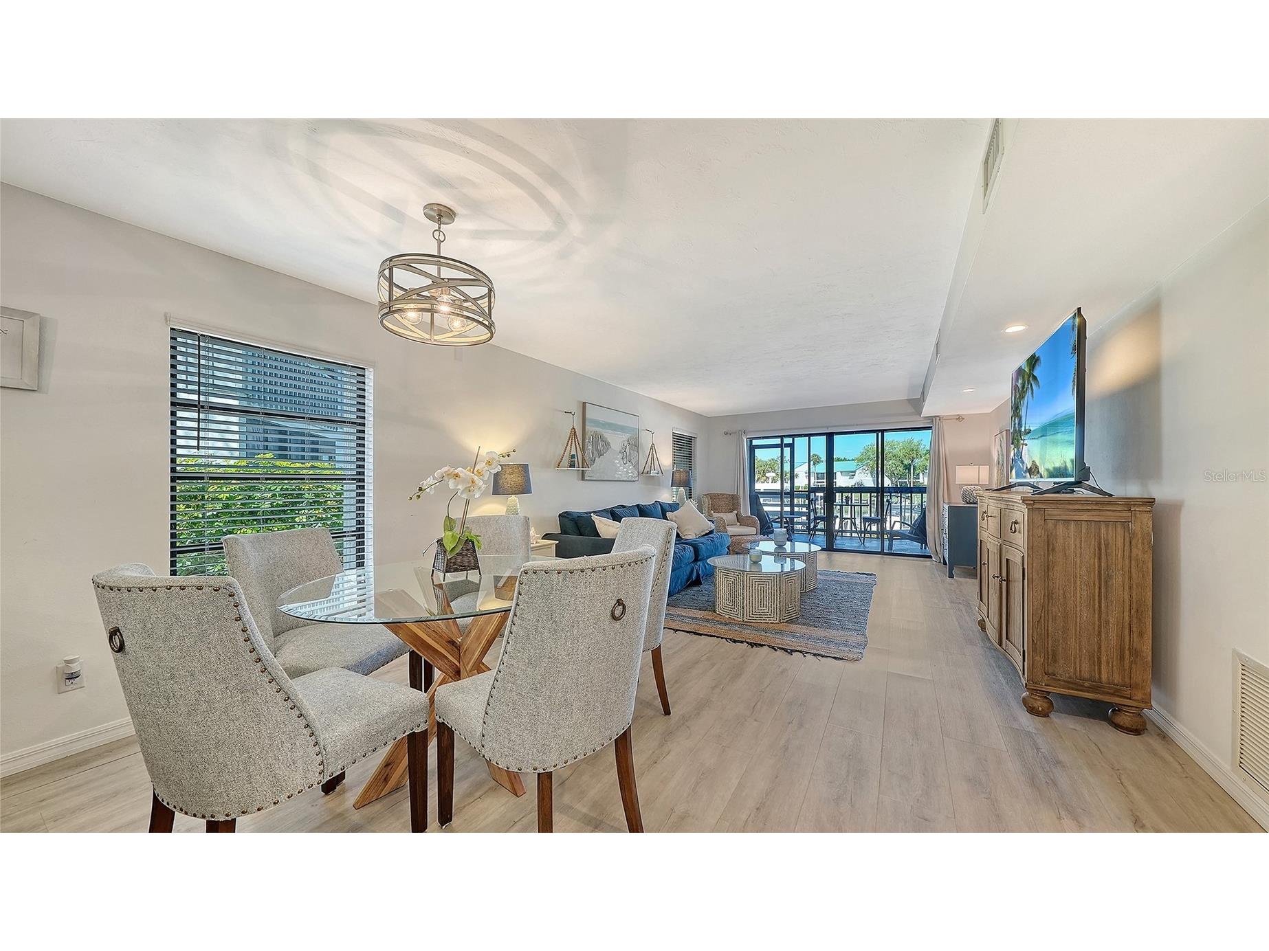 1249 Dockside Place #110 Sarasota FL 34242 A4687526 image6