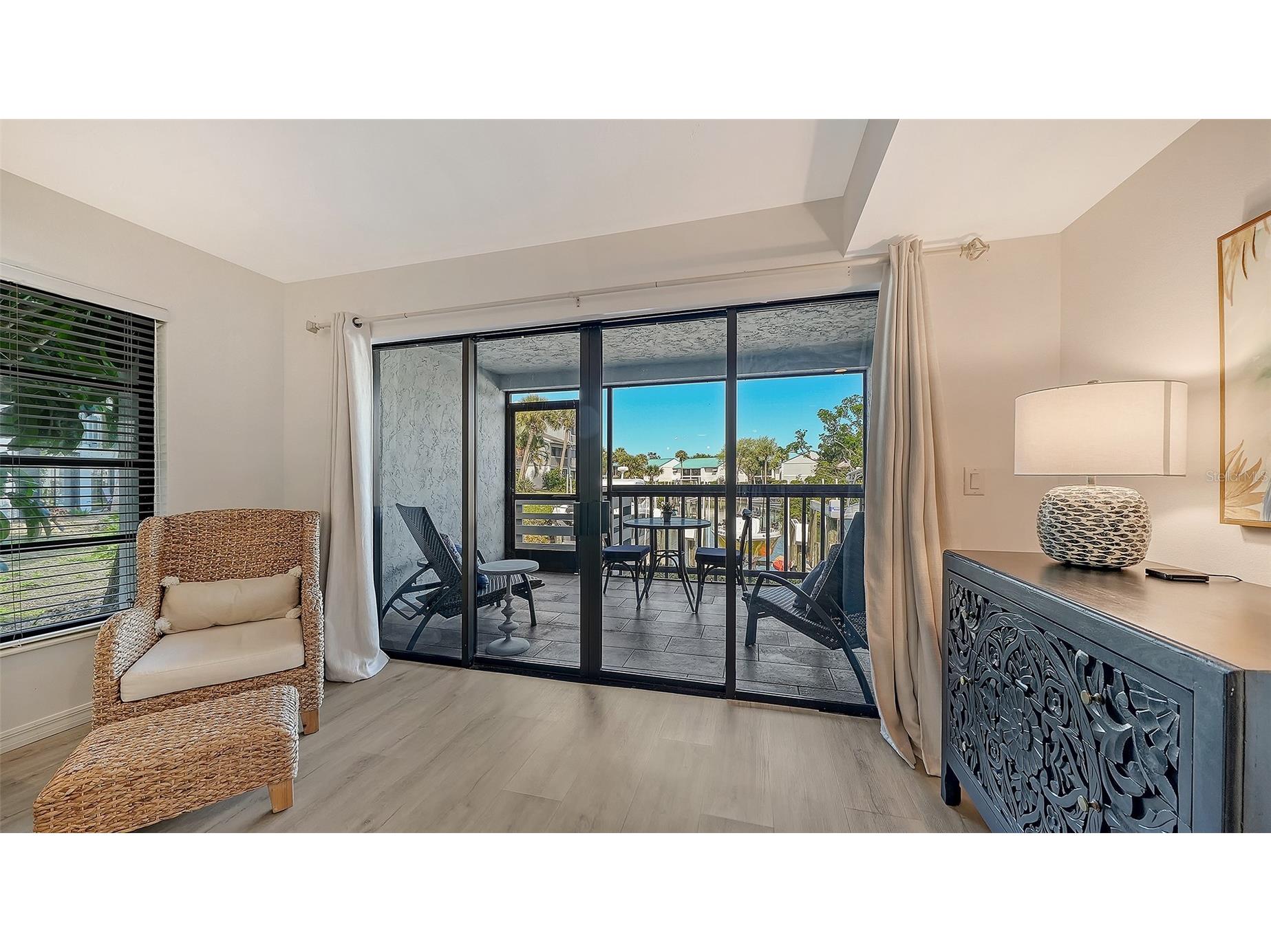 1249 Dockside Place #110 Sarasota FL 34242 A4687526 image9