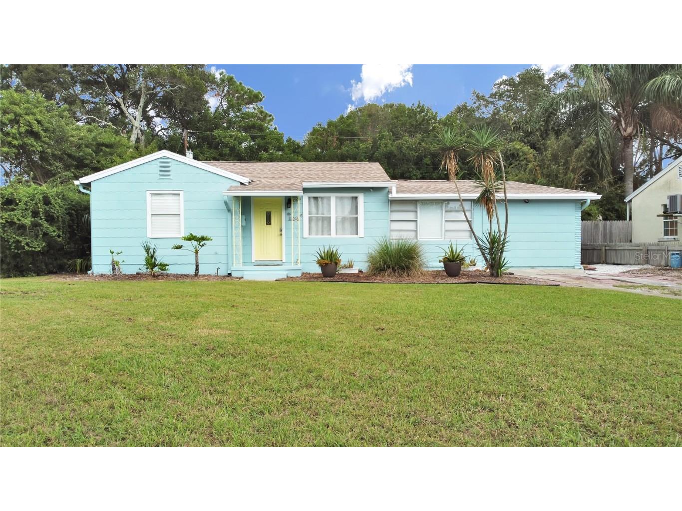 1249 Essex Drive N Saint Petersburg FL 33710 U8200340 image1